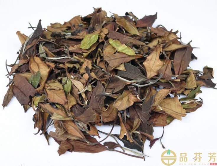 寿眉，乃以福鼎大白、福鼎白茶树制成的白茶(图1)
